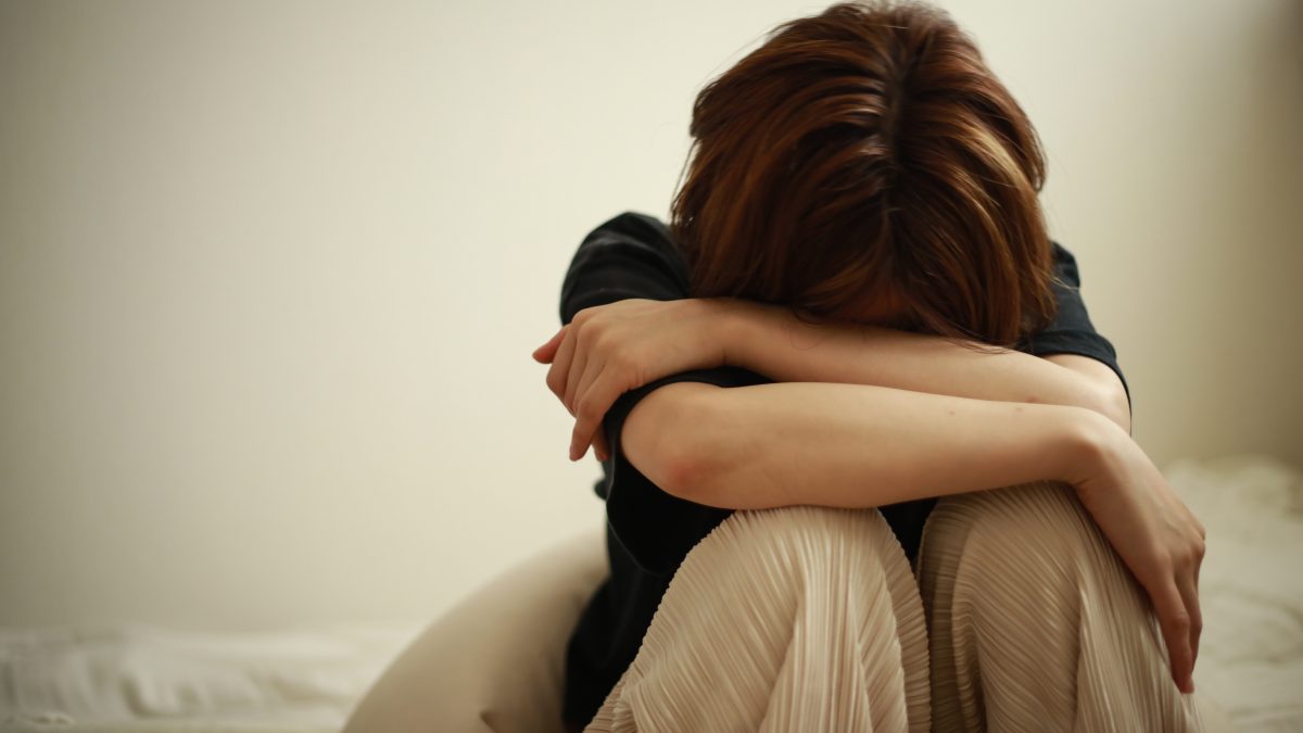 うつ病の自宅での過ごし方完全ガイド｜回復期別のポイントと「やってはいけない」こと