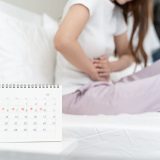 子宮内膜症の本当の原因とは？ストレスや性行為との関係・発症メカニズムを徹底解説