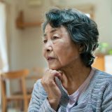 物忘れが激しいのは病気？原因は認知症・ストレス・ADHD？年代別のチェックと対処法