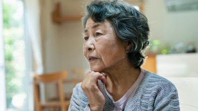 物忘れが激しいのは病気？原因は認知症・ストレス・ADHD？年代別のチェックと対処法