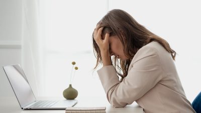 強迫性障害になりやすい人の特徴とは？性格・環境・脳の仕組みから正しく理解する