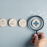 尿蛋白の原因は女性特有？生理・妊娠の影響から注意すべき病気、受診の目安まで解説