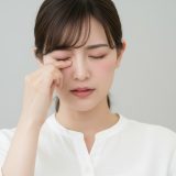 花粉症で熱っぽい・だるいと感じる原因と効果的な対処法｜風邪との違いや受診目安も解説