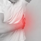 肋間神経痛でしてはいけないこと｜悪化させるNG行動と正しい対処法を解説