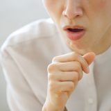 マイコプラズマ肺炎の原因を徹底解説！感染経路から潜伏期間、対策まで