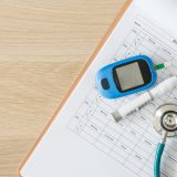 糖尿病神経障害は治る？完治は難しいが改善は可能！進行を抑える治療法と日常生活のポイント