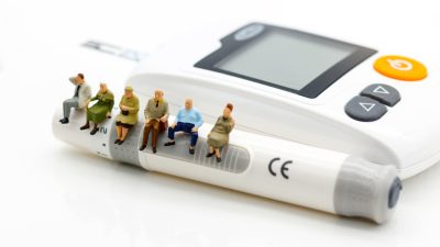 糖尿病足病変の初期サインに注意！足の異変とセルフチェック、予防・対策