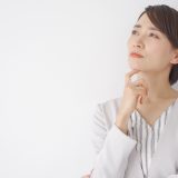 鼠径部のしこり、子宮内膜症の可能性も？女性が知るべき原因と受診の目安