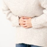 クローン病とストレスの真の関係：原因論から症状悪化、心のケアまで徹底解説