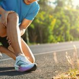 腰部脊柱管狭窄症の痛みを和らげるストレッチ｜安全に実践できる自宅ケアと避けるべき動作